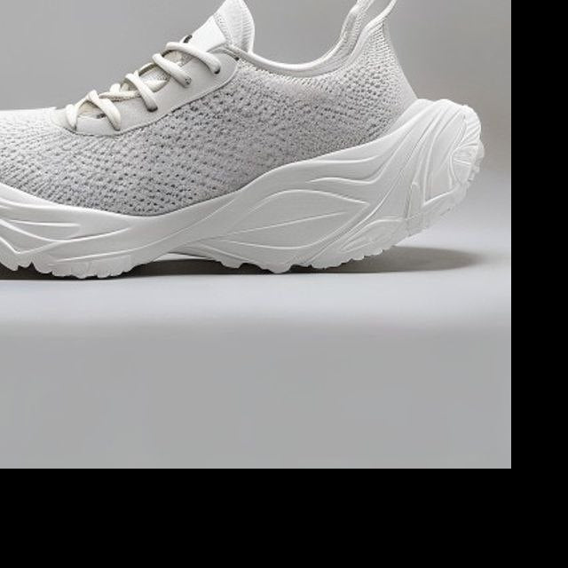 Grey Mesh Runner - detail view 2